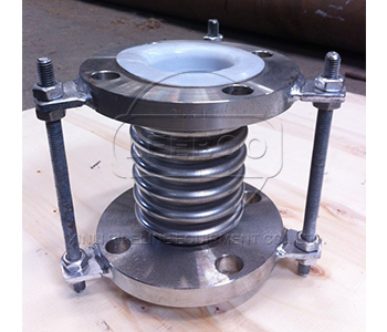 四氟<a href=http://www.s4ggu.cn target=_blank class=infotextkey>補(bǔ)償器</a>2.jpg
